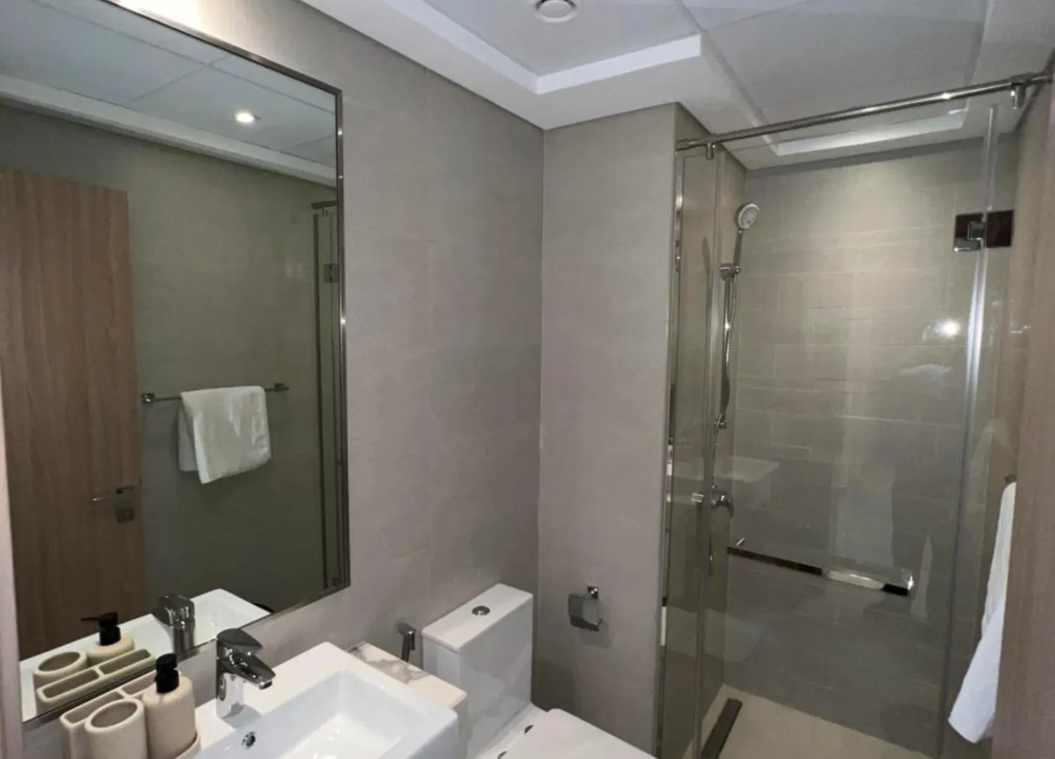 Spacious Comfortable Apartment For Your Family Or You Group Dubai United Arab Emirates