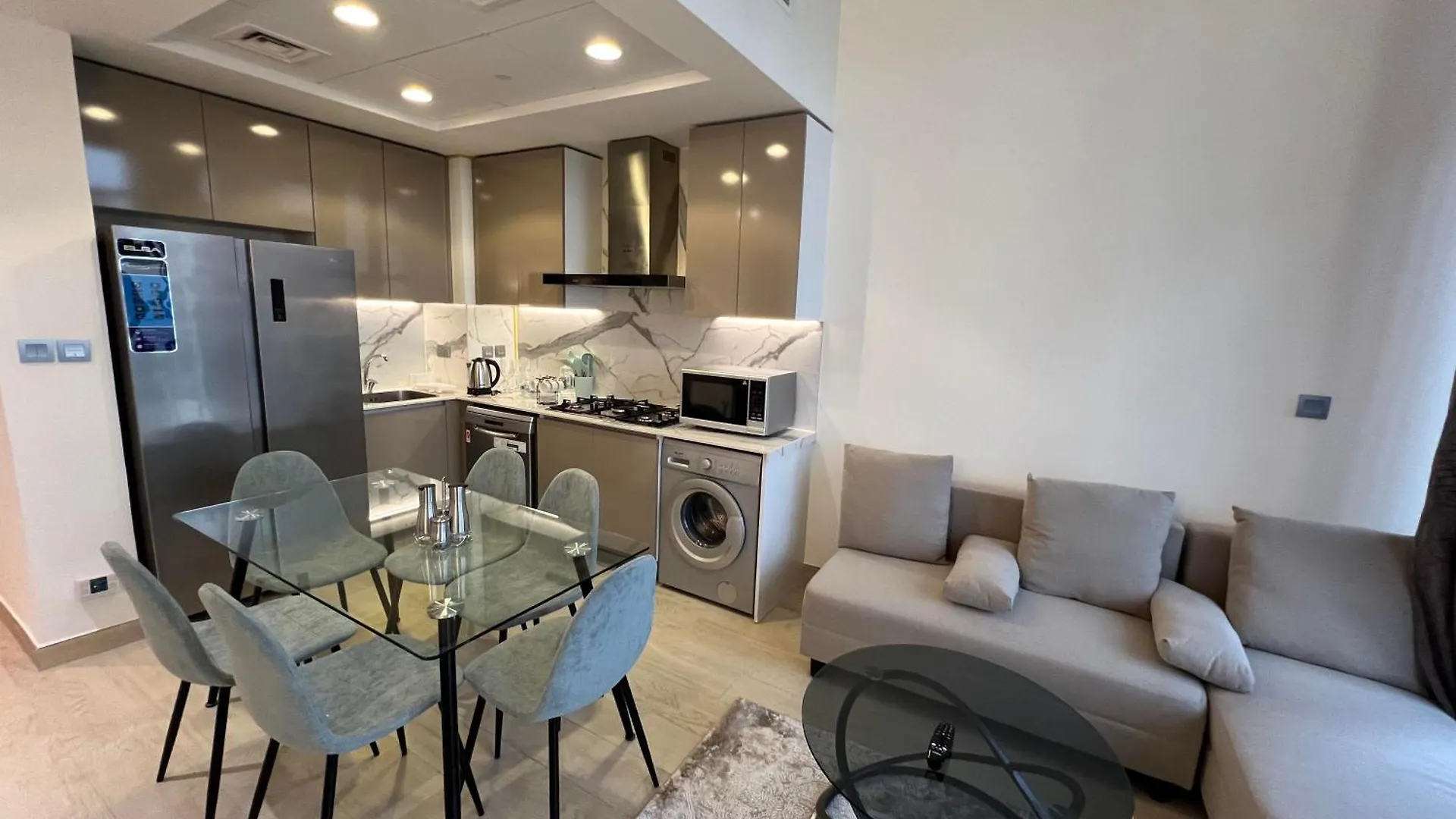 Spacious Comfortable Apartment For Your Family Or You Group Dubai United Arab Emirates