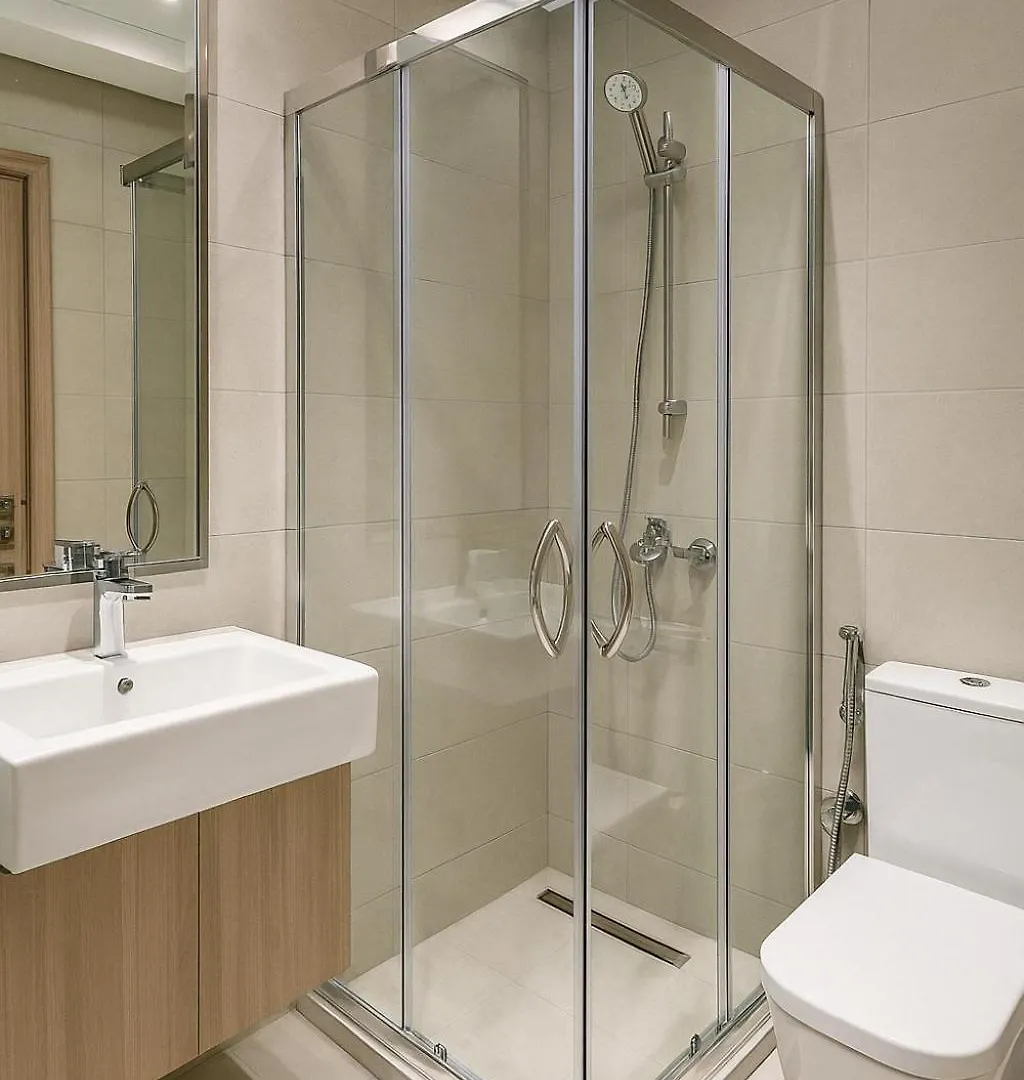 Spacious Comfortable Apartment For Your Family Or You Group Dubai